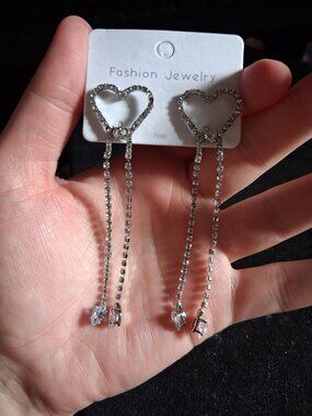Sparkly dangle earrings
